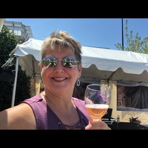 Meet your Posher, Jane